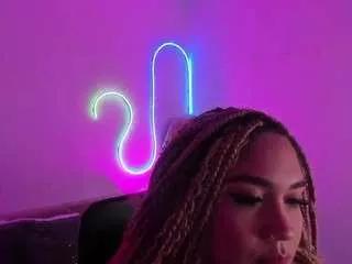 Photos of joycethompson from CamSoda is Freechat