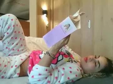 ariana_valdirii from Chaturbate