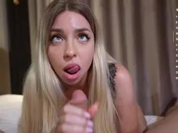 Photos of blonde_bigtits from Chaturbate is Freechat