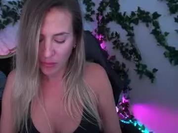 ladyylaura from Chaturbate is Freechat