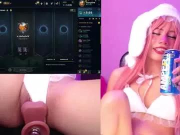 Customizable and immersive: Energize your taste buds and checkout our delicious choice of amateur cams liveshows with excited livestreamers getting their sweet physiques pounded with their beloved vibrating toys.
