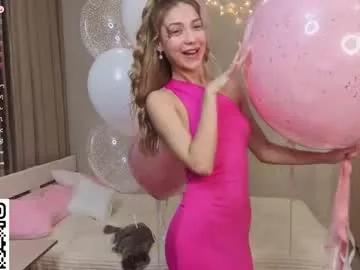martina_isseee from Chaturbate is Freechat