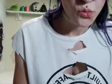 petite_emeri from Chaturbate is Freechat