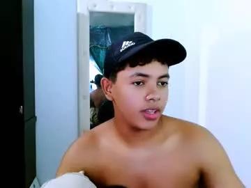pretty_anonimuszzx from Chaturbate is Freechat