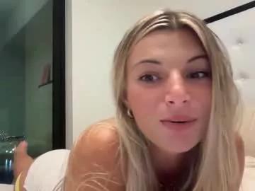rosiecheeksxoxo from Chaturbate is Freechat