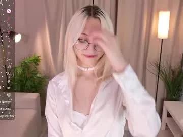 sexy_kikii from Chaturbate is Freechat
