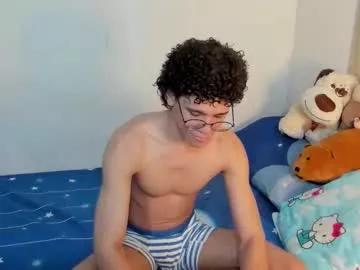tom_blue10 from Chaturbate is Freechat