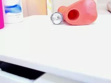 valen_white from Chaturbate is Freechat