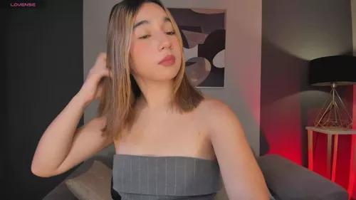 Customizable and immersive: Energize your taste buds and checkout our delicious choice of amateur cams liveshows with excited livestreamers getting their sweet physiques pounded with their beloved vibrating toys.
