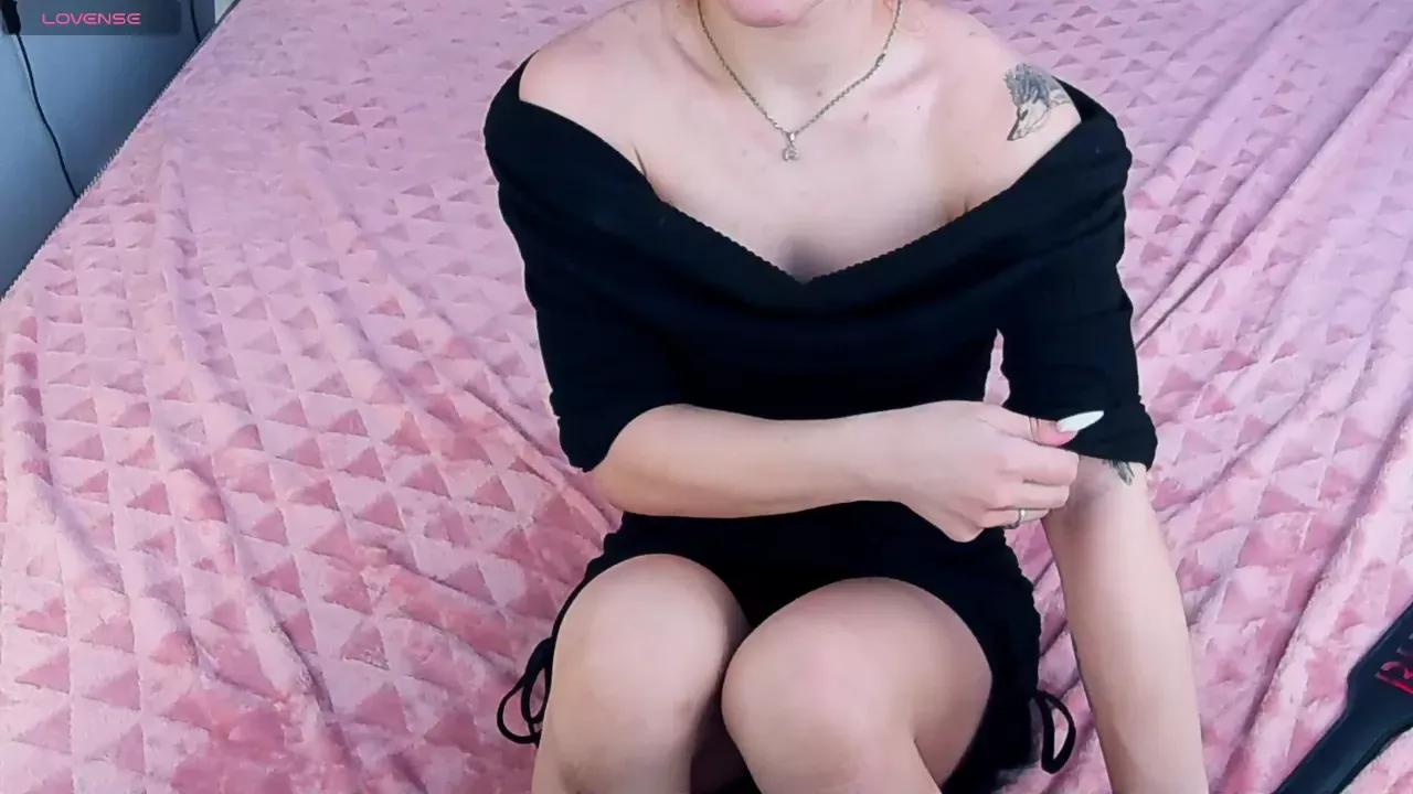 animegirll from Cherry is Freechat