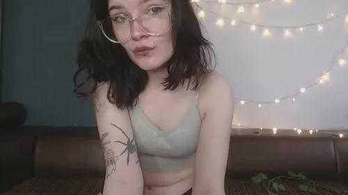 bluerabbit from Cherry is Freechat
