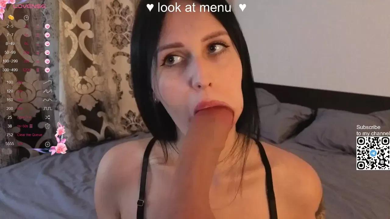bonniewhite from Cherry is Freechat