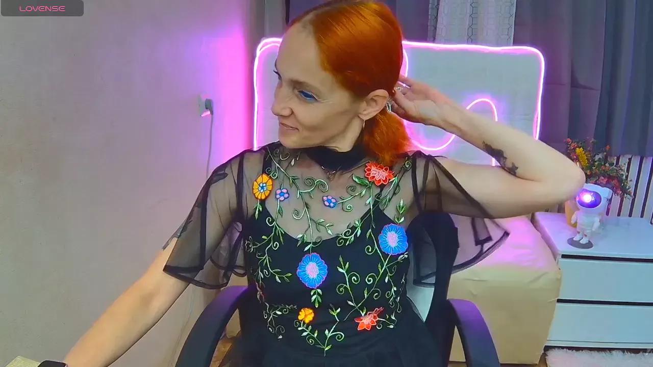 Photos of breeterner from Cherry is Freechat