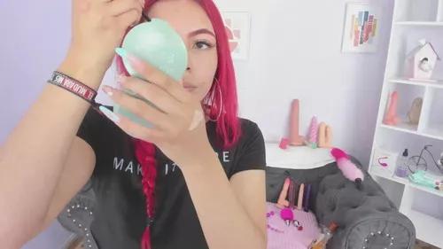 Customizable and immersive: Energize your taste buds and checkout our delicious choice of amateur cams liveshows with excited livestreamers getting their sweet physiques pounded with their beloved vibrating toys.
