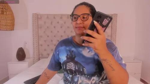 Photos of danielleevanss from Cherry is Freechat