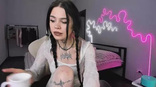 Photos of gothicema from Cherry is Freechat