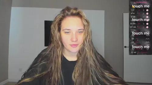 hollymoliikat from Cherry is Freechat