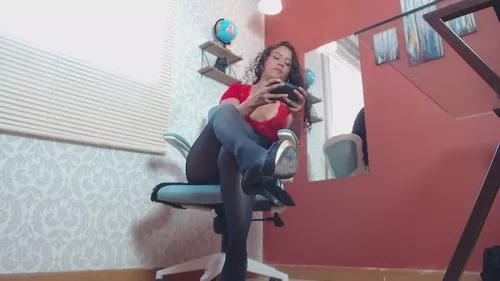 Customizable and immersive: Energize your taste buds and checkout our delicious choice of amateur cams liveshows with excited livestreamers getting their sweet physiques pounded with their beloved vibrating toys.