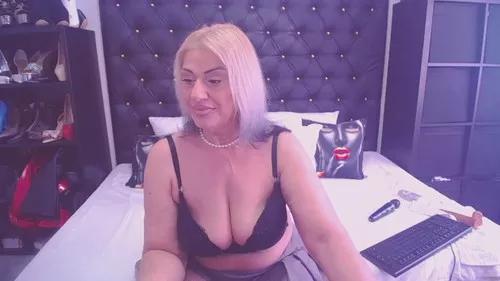 joanablondy from Cherry is Freechat