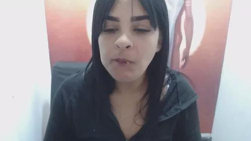 Photos of laurahott from Cherry is Freechat