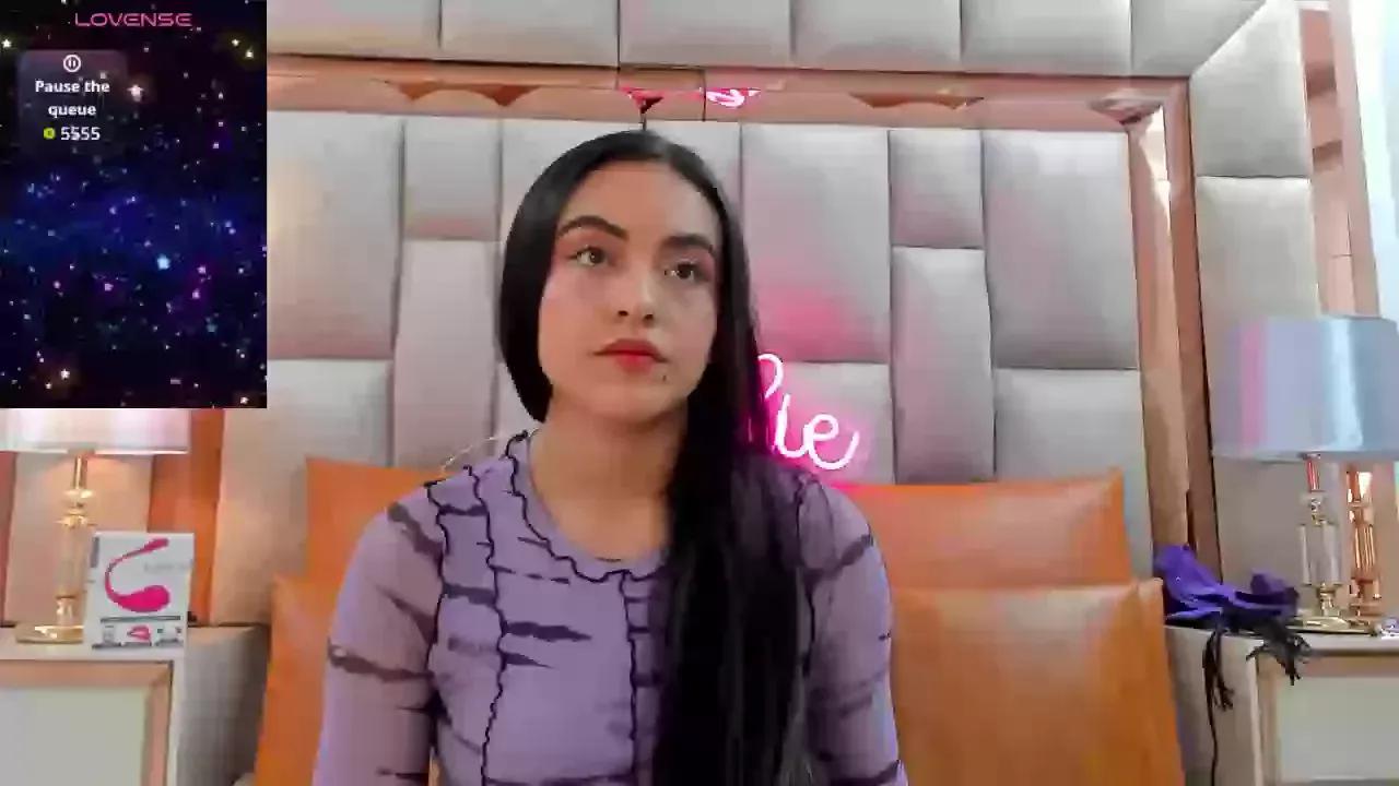 Customizable and immersive: Energize your taste buds and checkout our delicious choice of amateur cams liveshows with excited livestreamers getting their sweet physiques pounded with their beloved vibrating toys.