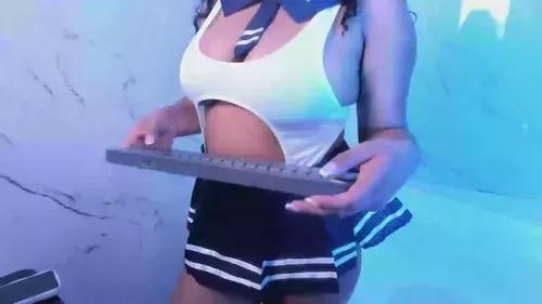 lizziewilliams from Cherry is Freechat