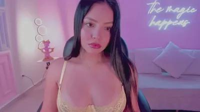 Customizable and immersive: Energize your taste buds and checkout our delicious choice of amateur cams liveshows with excited livestreamers getting their sweet physiques pounded with their beloved vibrating toys.