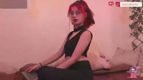 Photos of redmeloddy from Cherry is Freechat