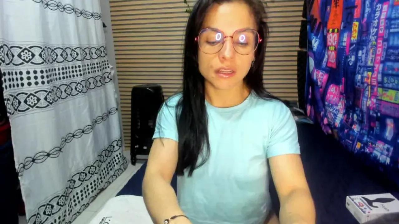 rosse25 from Cherry is Freechat
