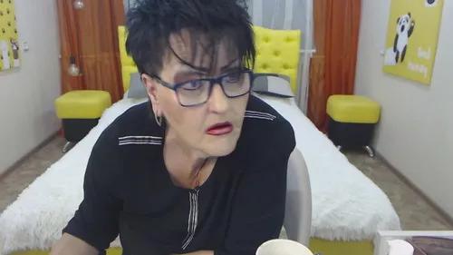 sondrariddle from Cherry is Freechat