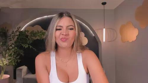 Customizable and immersive: Energize your taste buds and checkout our delicious choice of amateur cams liveshows with excited livestreamers getting their sweet physiques pounded with their beloved vibrating toys.