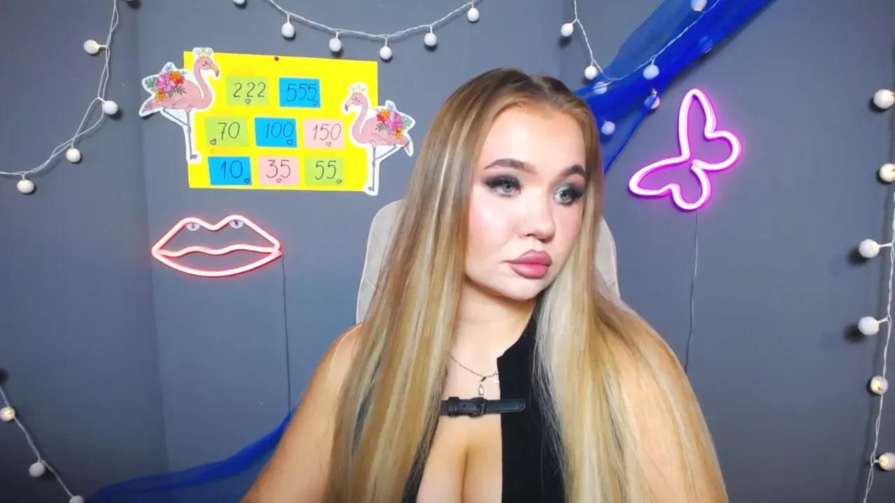 stacyyellig from Cherry is Freechat