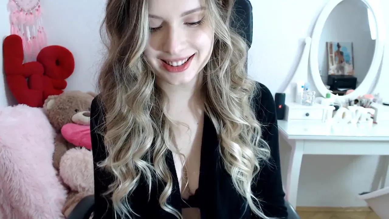 Customizable and immersive: Energize your taste buds and checkout our delicious choice of amateur cams liveshows with excited livestreamers getting their sweet physiques pounded with their beloved vibrating toys.
