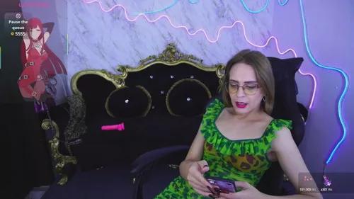 sweetynicki from Cherry is Freechat