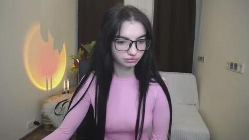 tianaraya from Cherry is Freechat
