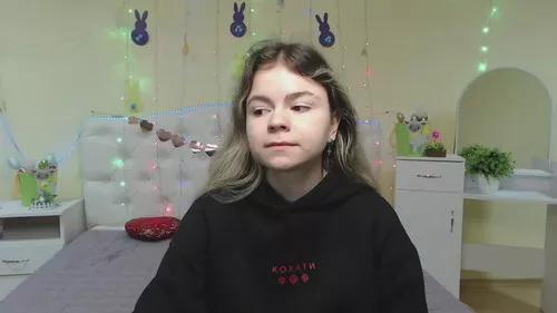 tinaredly from Cherry is Freechat