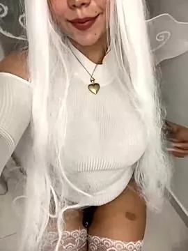 Customizable and immersive: Energize your taste buds and checkout our delicious choice of amateur cams liveshows with excited livestreamers getting their sweet physiques pounded with their beloved vibrating toys.