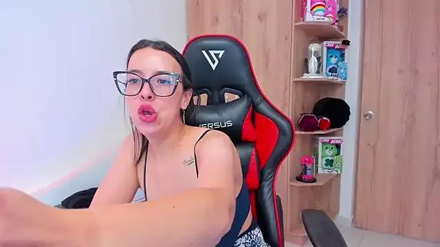 Customizable and immersive: Energize your taste buds and checkout our delicious choice of amateur cams liveshows with excited livestreamers getting their sweet physiques pounded with their beloved vibrating toys.