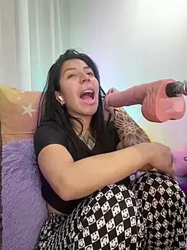Customizable and immersive: Energize your taste buds and checkout our delicious choice of amateur cams liveshows with excited livestreamers getting their sweet physiques pounded with their beloved vibrating toys.