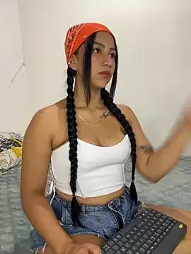 Customizable and immersive: Energize your taste buds and checkout our delicious choice of amateur cams liveshows with excited livestreamers getting their sweet physiques pounded with their beloved vibrating toys.