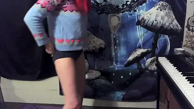 Customizable and immersive: Energize your taste buds and checkout our delicious choice of amateur cams liveshows with excited livestreamers getting their sweet physiques pounded with their beloved vibrating toys.