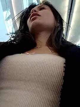 _Isabella-7 from StripChat is Freechat