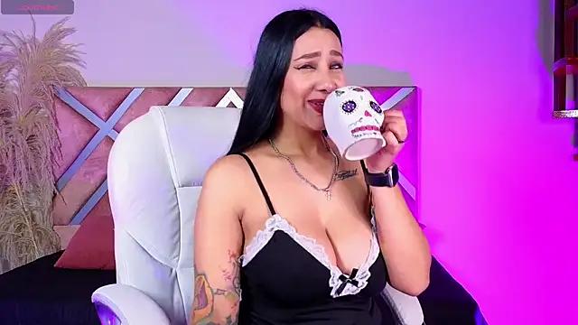 Customizable and immersive: Energize your taste buds and checkout our delicious choice of amateur cams liveshows with excited livestreamers getting their sweet physiques pounded with their beloved vibrating toys.