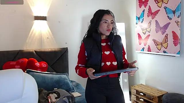 Customizable and immersive: Energize your taste buds and checkout our delicious choice of amateur cams liveshows with excited livestreamers getting their sweet physiques pounded with their beloved vibrating toys.