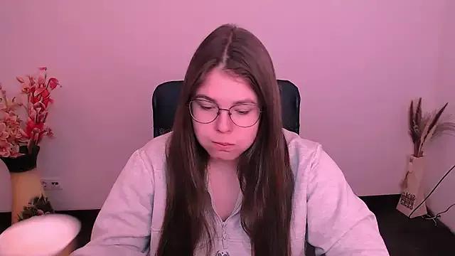 _Lovely_Mary from StripChat is Freechat
