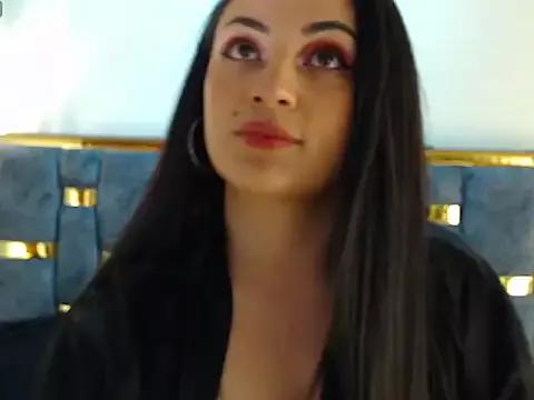 _luisa_smith from StripChat is Freechat