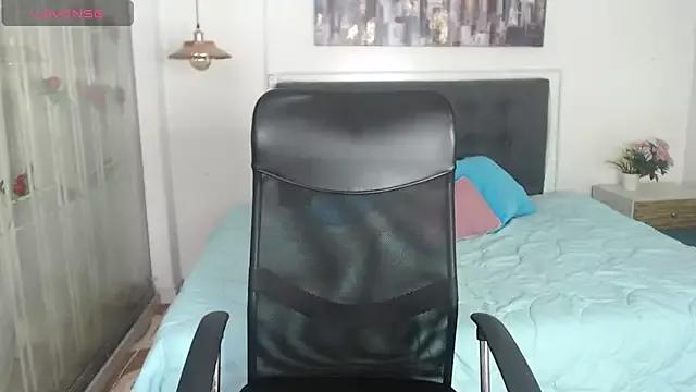 _Luna_Vixen from StripChat is Freechat