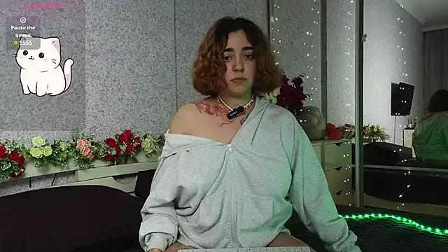 Customizable and immersive: Energize your taste buds and checkout our delicious choice of amateur cams liveshows with excited livestreamers getting their sweet physiques pounded with their beloved vibrating toys.