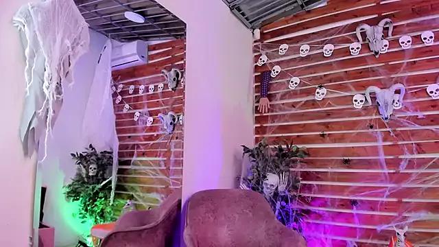 Customizable and immersive: Energize your taste buds and checkout our delicious choice of amateur cams liveshows with excited livestreamers getting their sweet physiques pounded with their beloved vibrating toys.