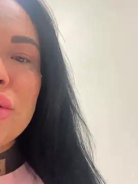 _MelinaCurves_ from StripChat is Freechat